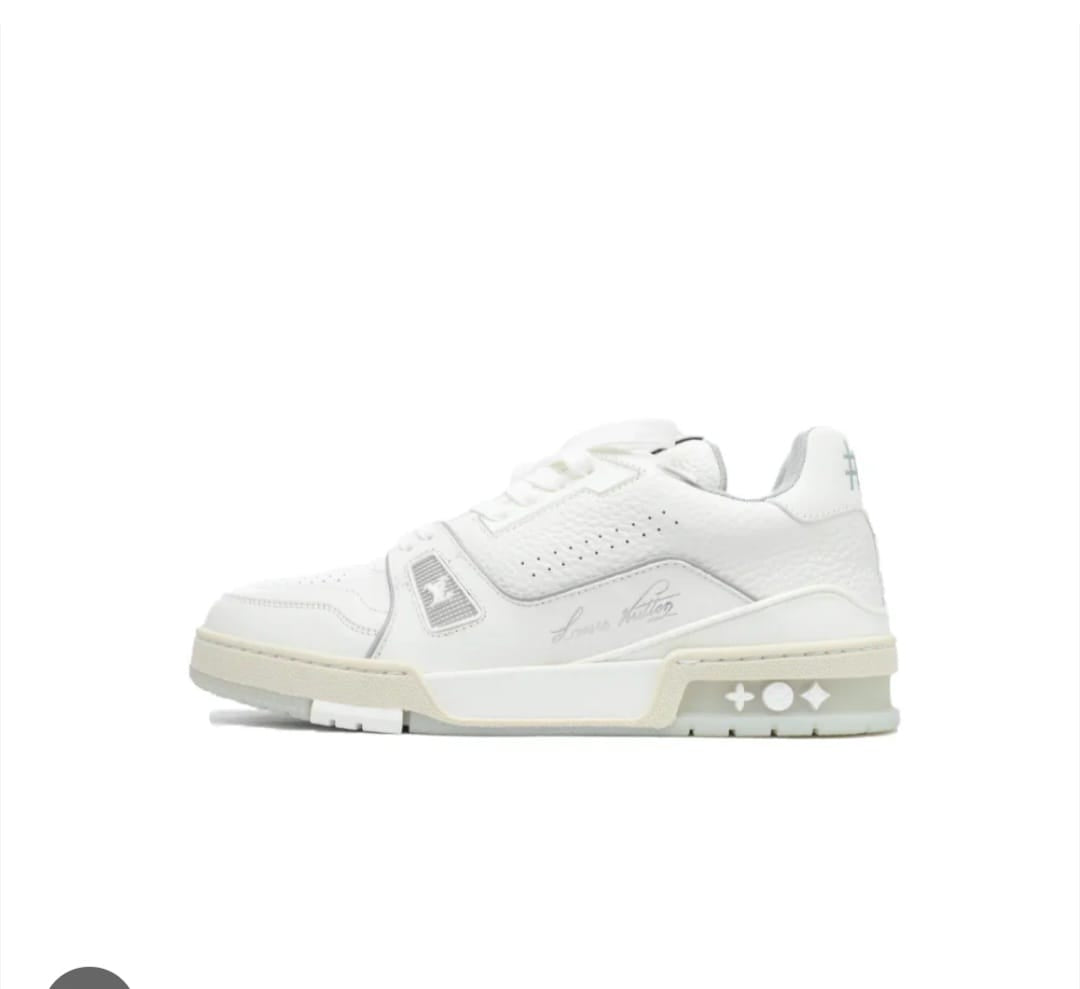 LV Trainers Grey grained leather