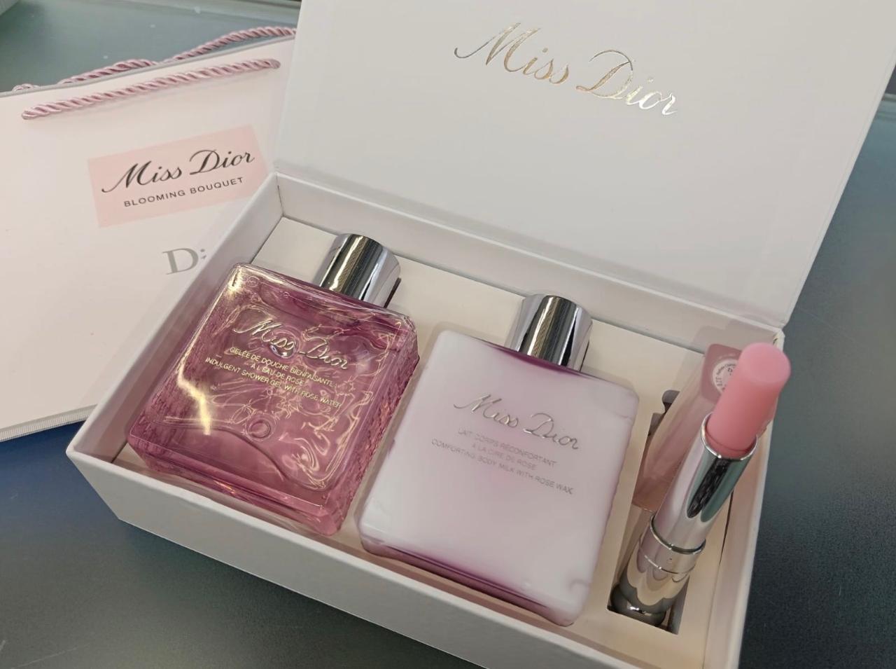 MISS DIOR Perfumes